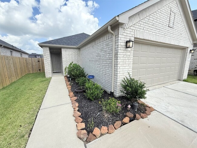 Building Photo - 27233 Crevalle Jack Ln