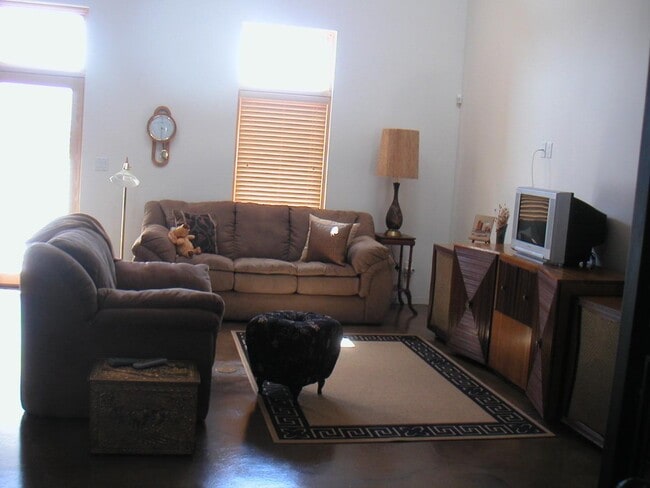 Building Photo - 4323 Prairie Loft Way NE