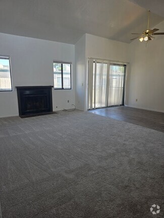 Building Photo - 2546 Sunny Slope Dr