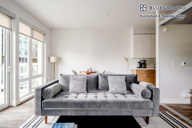 Foto del edificio - 285 8th Ave N