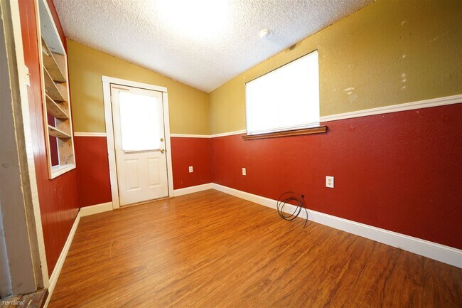 Building Photo - 2 br, 1 bath House - 306 Poplar St
