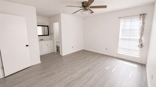 Building Photo - 11685 Alief Clodine Rd