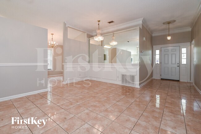 Foto del edificio - 4576 Antler Hill Dr E
