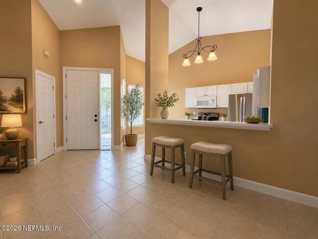 Building Photo - 407 Augusta Cir