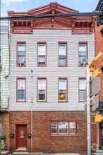 Building Photo - 123 Franklin St