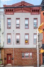 Building Photo - 123 Franklin St