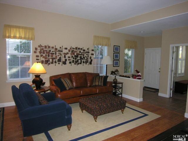 Foto del edificio - 1754 River Oaks Cir