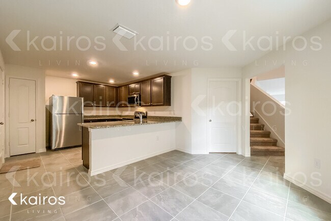 Foto del edificio - 14259 Lemon Yellow Tree Ln