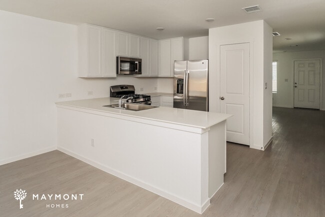 Building Photo - 554 Layne Overlook