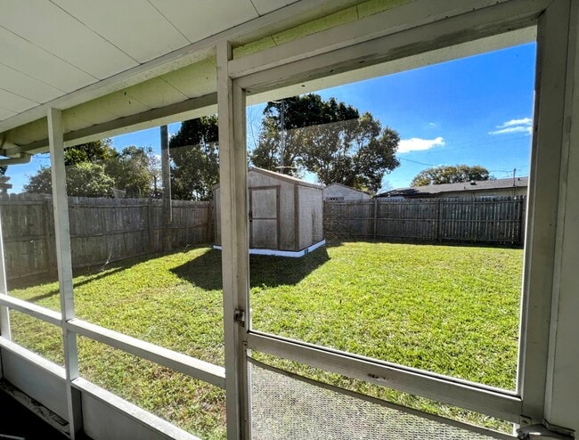 Patio interior - 4865 Darwood Dr