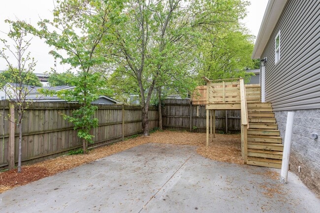 Building Photo - Modern Sylvan Park Home | 2 Bed, 2 Bath | ...