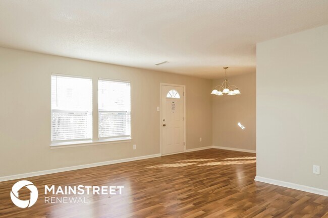 Building Photo - 1290 Freemont Ln