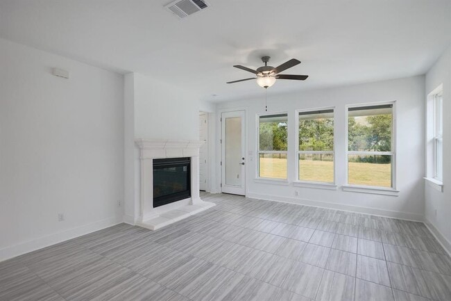 Building Photo - 182 Yarbrough Dr