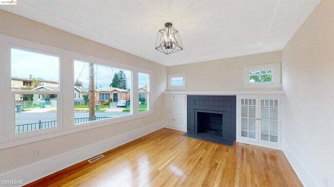 Building Photo - 3 br, 2 bath House - 5491 Cole St