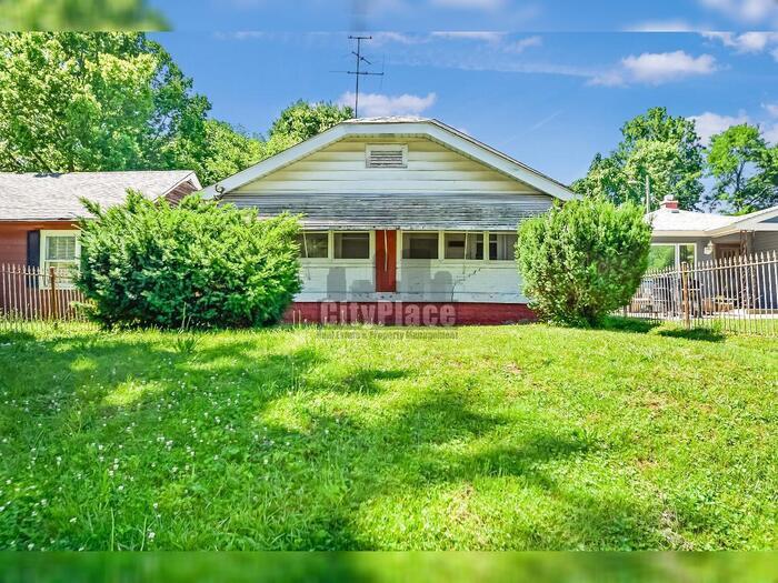 Photo - 1465 W 34th St. Indpls, IN 46208