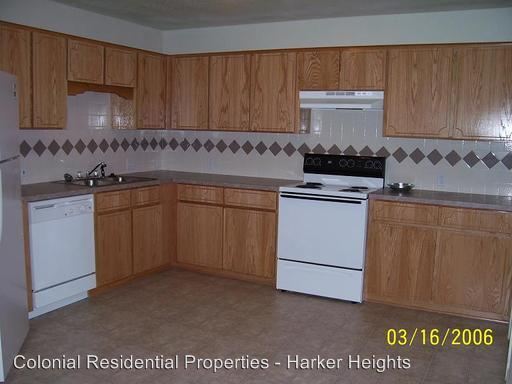 Building Photo - 2201 Indian Trl