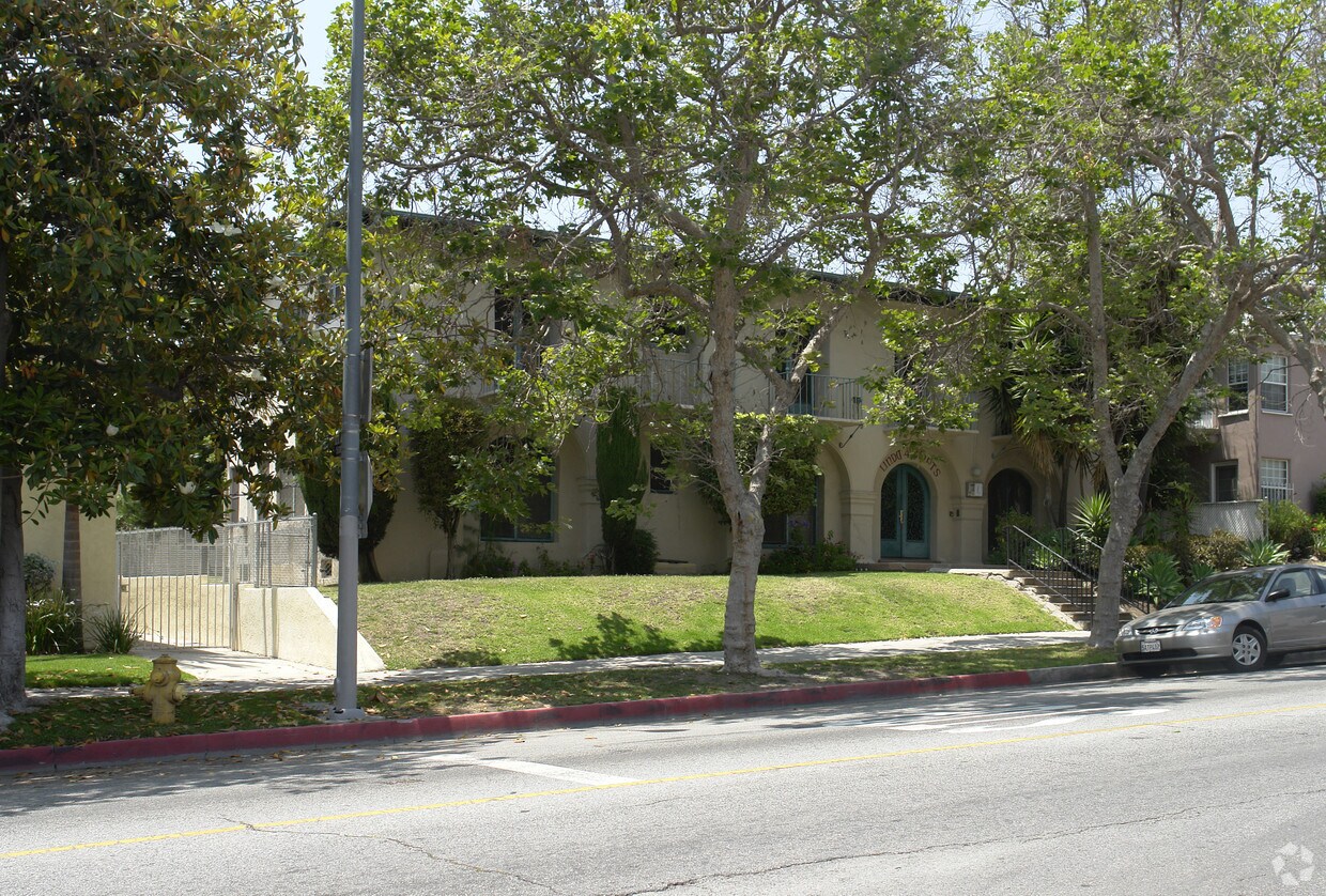 Foto del edificio - Linda Apartments