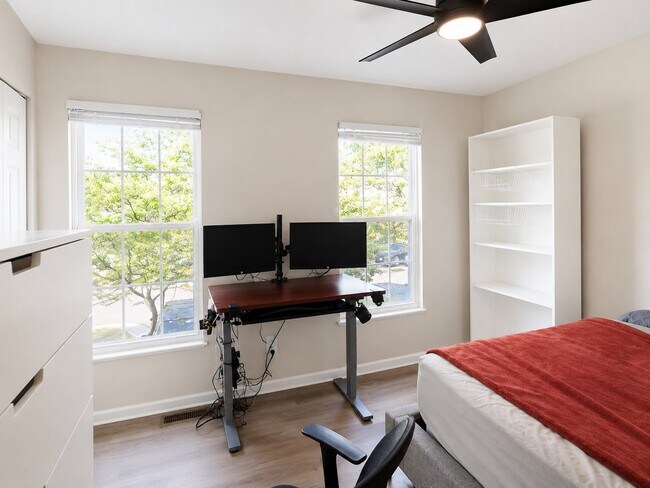 Foto del edificio - 1711 Vonnies View Ct