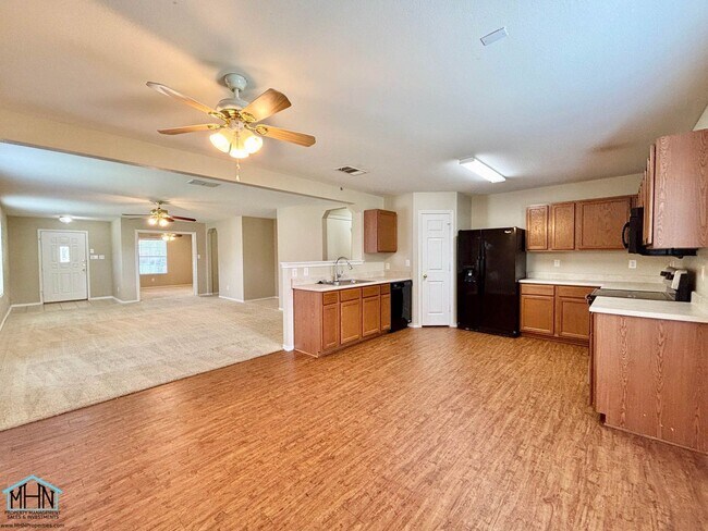 Building Photo - Your Perfect Retreat Awaits! A Charming 3-...