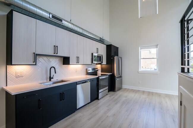 Building Photo - 2623 W Oxford St