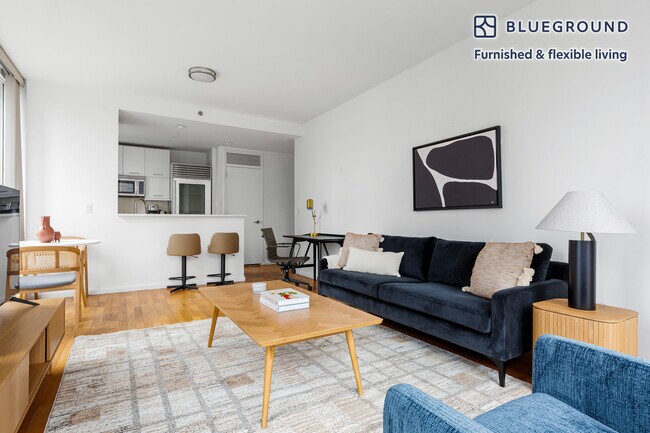 Building Photo - 635 W 42nd St