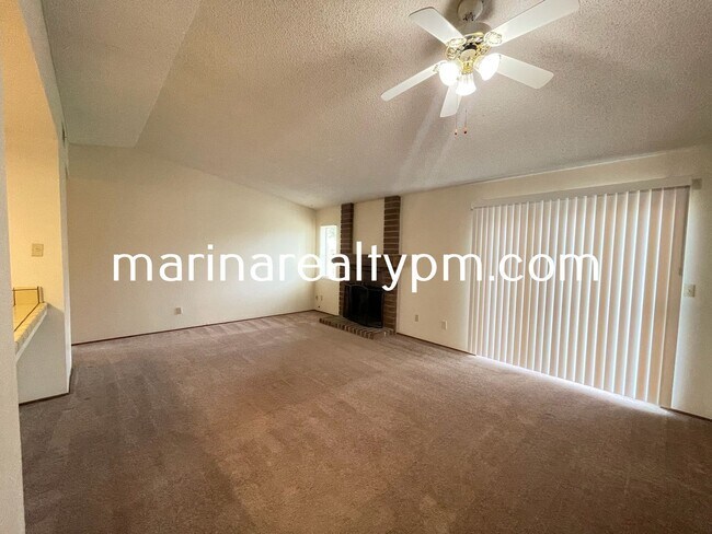 Foto del edificio - 2 bed 2 bath single family home in established neighborhood in City of Suisun