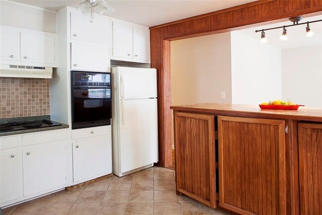 Foto del edificio - 1620 Flat Shoals Rd SE