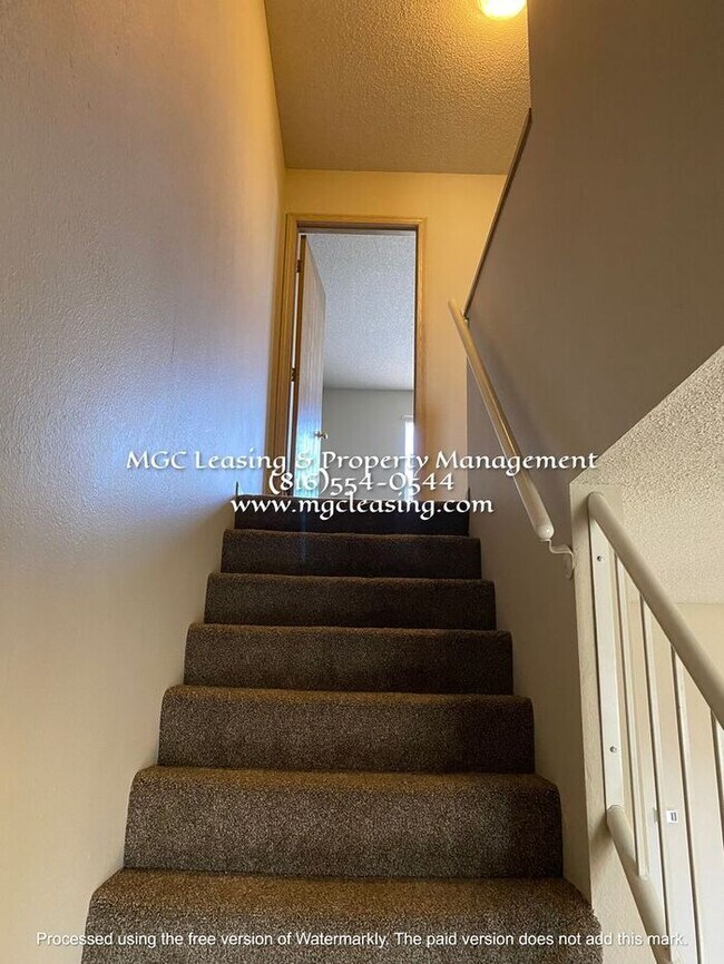 Foto del edificio - SOUTH GARDEN TOWNHOMES