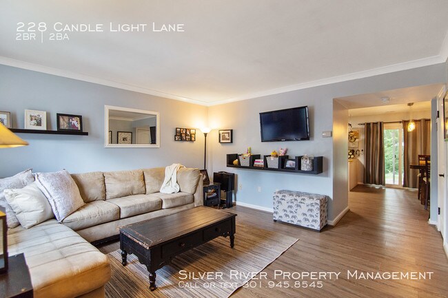 Foto del edificio - 228 Candle Light Ln