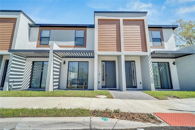 Building Photo - 3205 Energy Dr