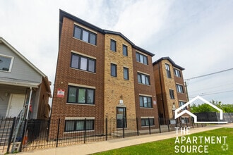 Building Photo - 738 N Avers Ave