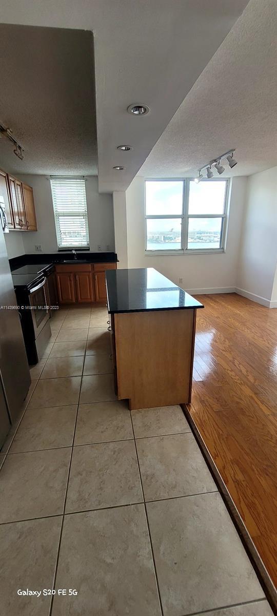 Building Photo - 770 Claughton Island Dr