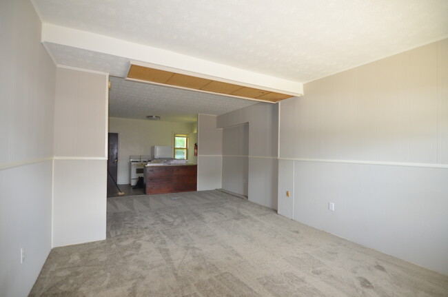 Foto del edificio - 300 W Seymour Ave