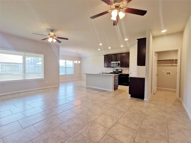 Foto del edificio - 29331 Dunns Creek Ct
