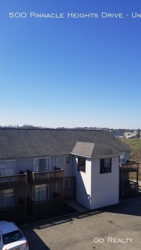 Primary Photo - 500 Pinnacle Height Dr