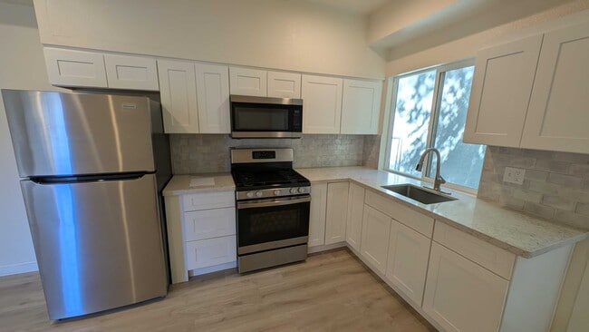 Building Photo - 112 Bethany Dr