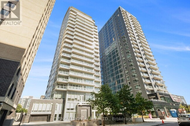 Building Photo - 111 Champagne Ave S