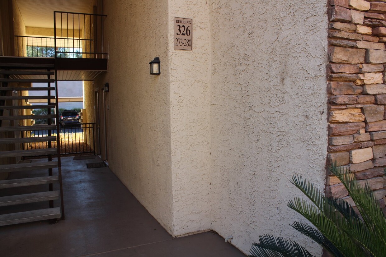 Primary Photo - "Charming Studio Condo in Prime Las Vegas ...