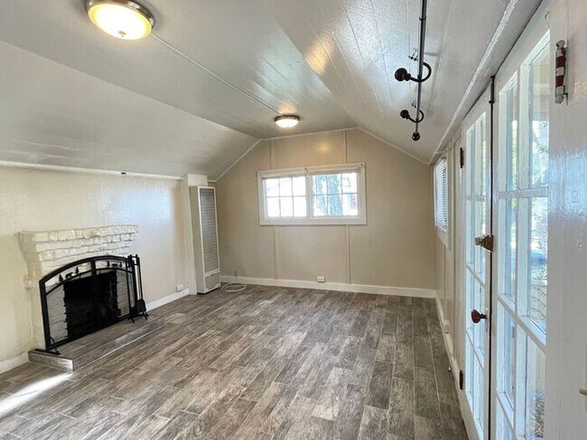 Foto del edificio - Cozy Updated Studio Cottage in Pacific Grove