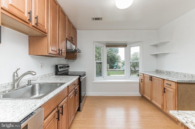 Building Photo - 13 Timber Rock Rd