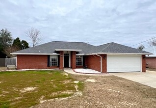 Building Photo - 318 Riverchase Blvd