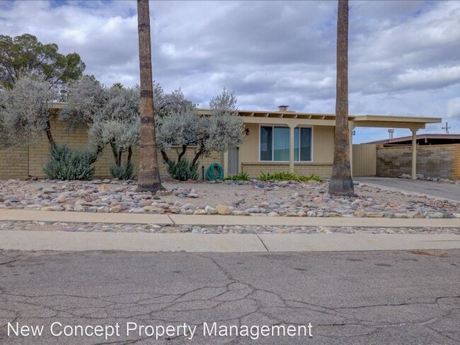 3 br, 2 bath House - 3710 S Treck Pl photo'