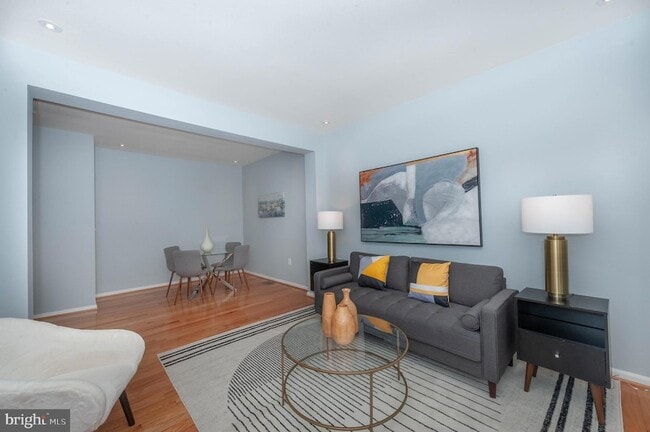 Foto del edificio - 8067 Nicosh Cir Ln