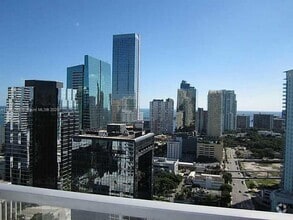 Building Photo - 1050 Brickell Ave