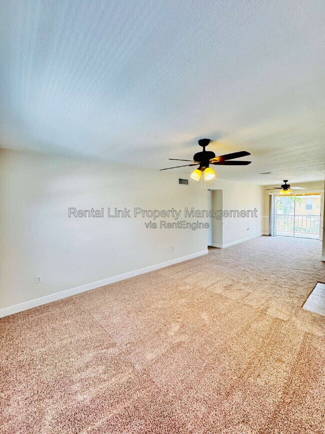 Foto del edificio - 12664 Kenwood Ln
