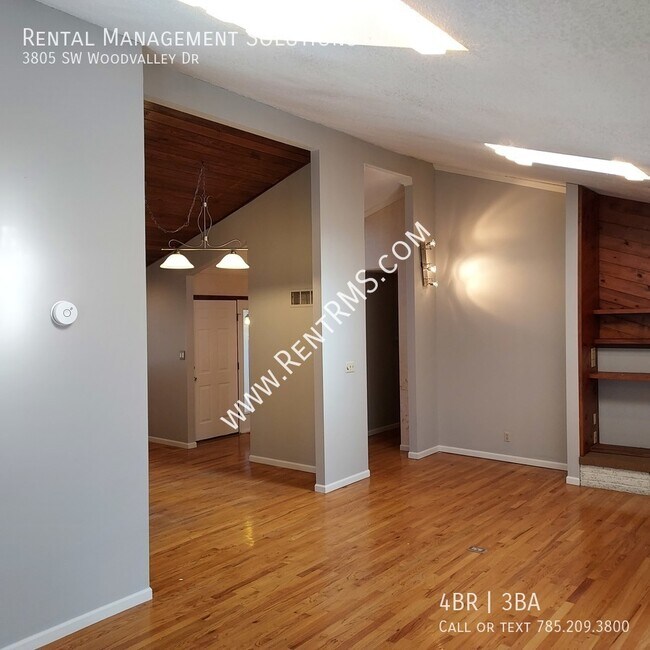 Building Photo - 3805 SW Wood Valley Dr