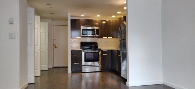 Foto del edificio - 104 Queensberry St