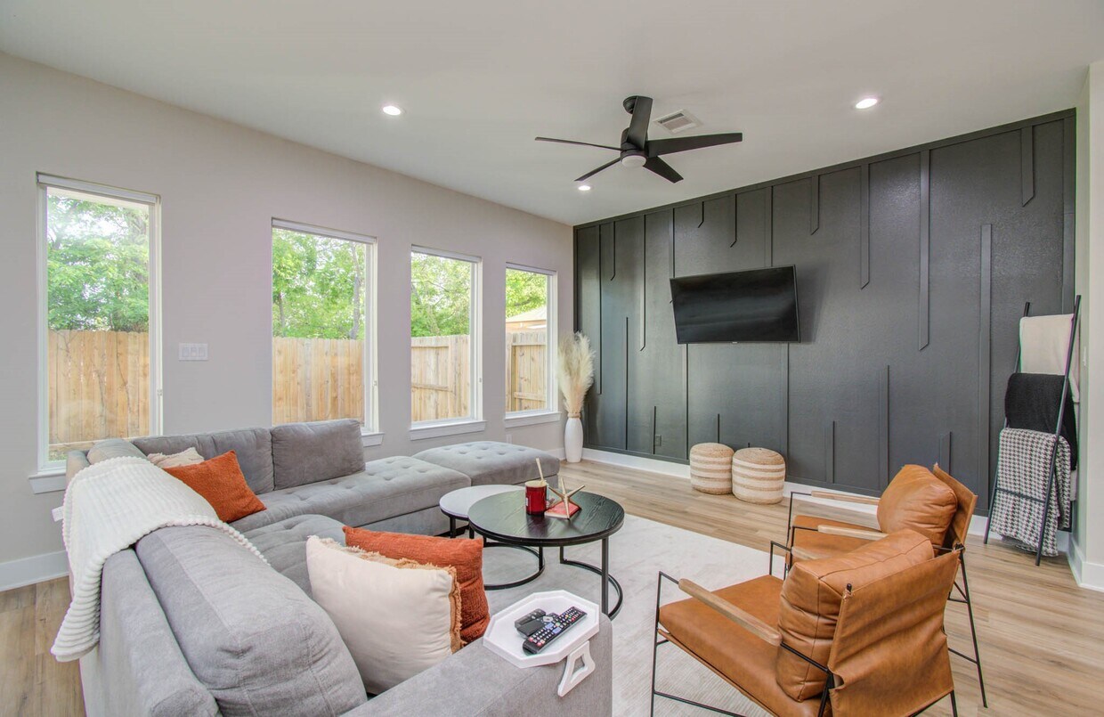 Foto principal - 4612 Oats St