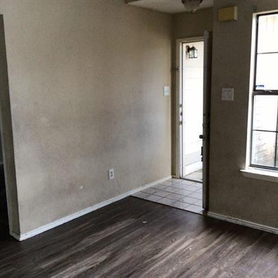Foto del edificio - 4930 Berridge Ln