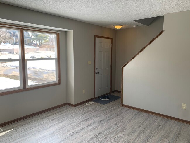 Entrance - 2454 Indianola Ave